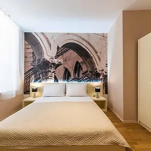 Pensión Pjaca, Split